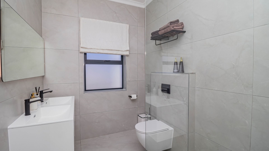 4 Bedroom Property for Sale in Sandown Western Cape